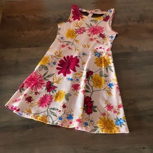Girls sleeveless floral dress